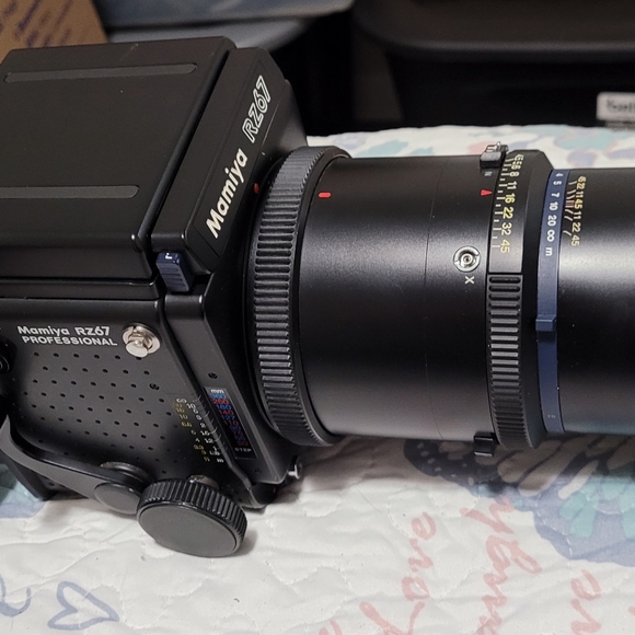 COPY - Mamiya RZ67 PROFESSIONAL camera - Picture 2 of 9